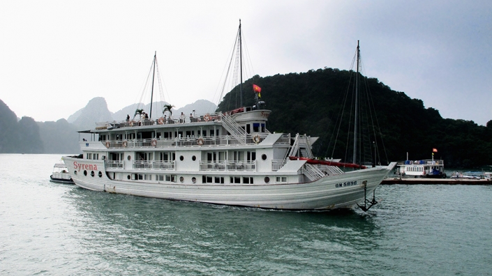 Photo of boat in Halong Bay